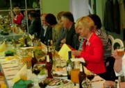Vakaras: prie stalo