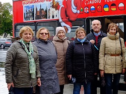 Prie autobuso